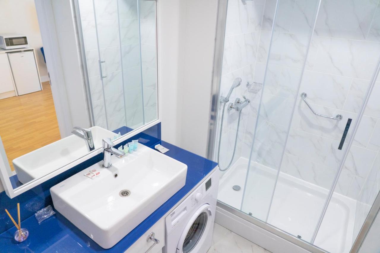 Orbi Sea View Apartment Батуми Екстериор снимка