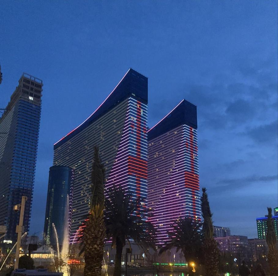 Orbi Sea View Apartment Батуми Екстериор снимка