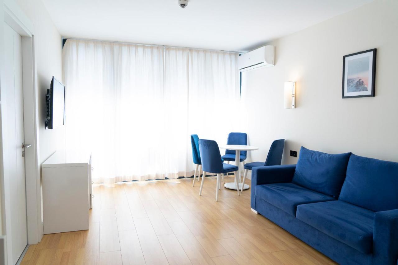 Orbi Sea View Apartment Батуми Екстериор снимка
